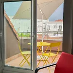 Atico Con Terraza, Garaje Y Muy Centrico 格罗韦