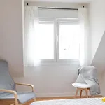 Atico Con Terraza, Garaje Y Muy Centrico 格罗韦