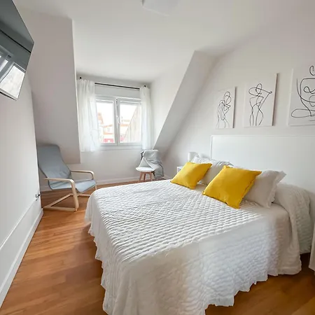 ático Con Terraza, Garaje Y Muy Céntrico Apartamento *