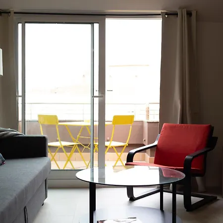 Atico Con Terraza, Garaje Y Muy Centrico Апартаменты Эль-Грове