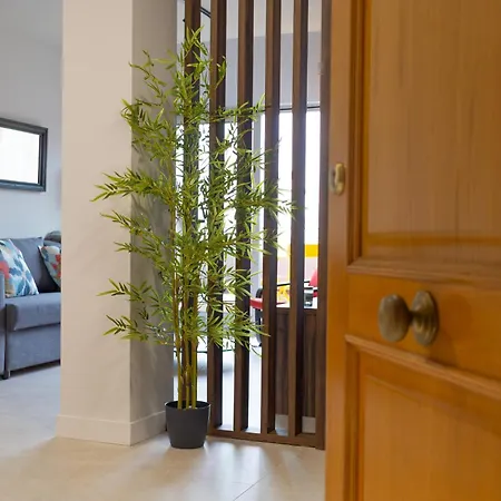 アパート Atico Con Terraza, Garaje Y Muy Centrico *