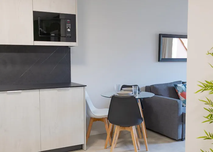 Atico Con Terraza, Garaje Y Muy Centrico